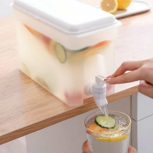 送料無料 冷水筒 蛇口付き ピッチャー 横置き 耐熱 冷水ポット 耐冷 大容量 冷水筒 横置き 3.5L 食洗機対応 洗いやすい 飲料水 お茶 炭酸 冷蔵庫に入れる